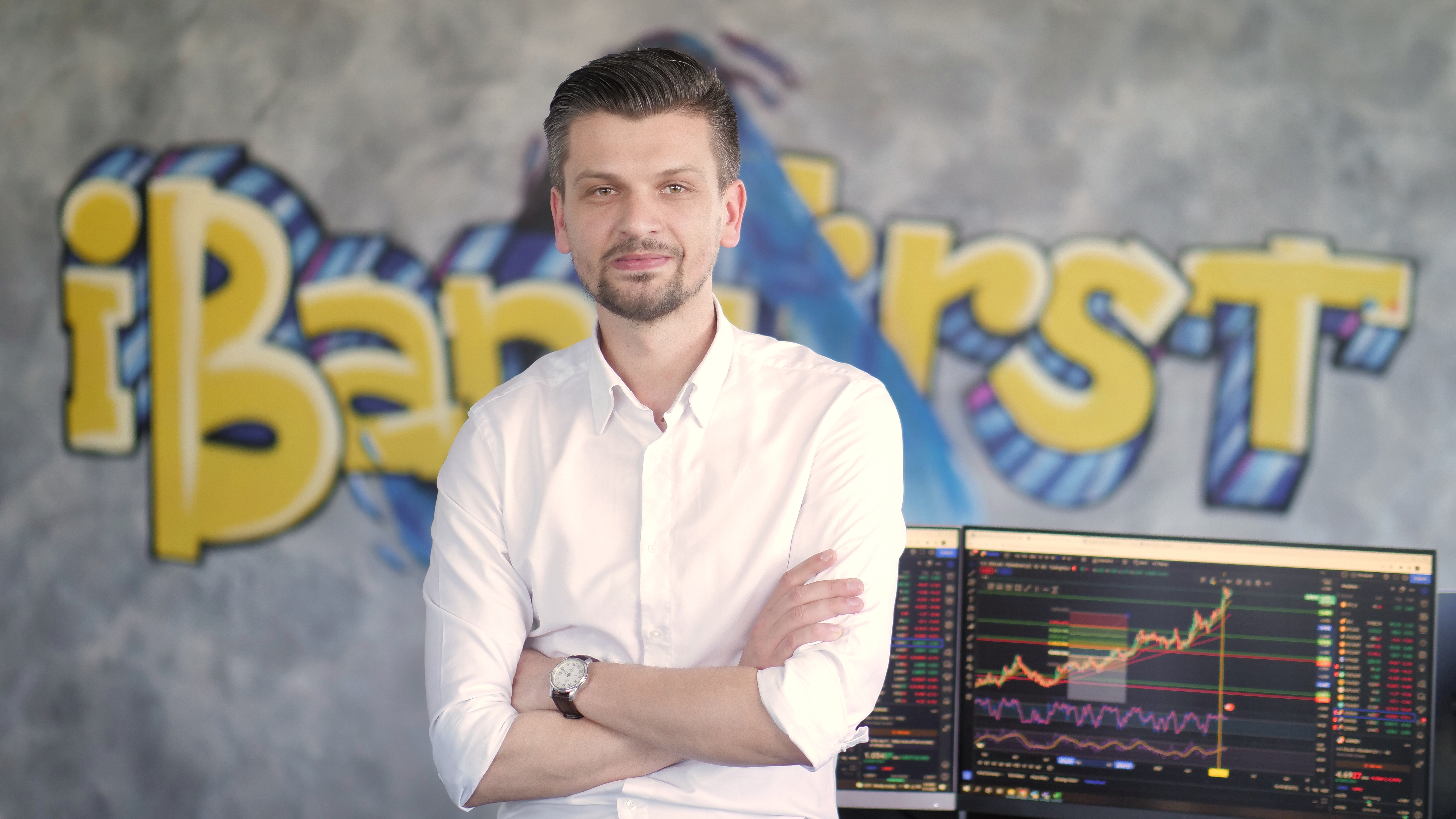 Pietele internationale se așteaptă la aprecierea dolarului în cazul revenirii lui Donald Trump la Casa Albă, în ciuda intenției anunțate a republicanului de a devaloriza moneda americană. iBanFirst: Estimăm că indicele dolarului ar putea crește cu 10% pe o perioadă de cinci ani