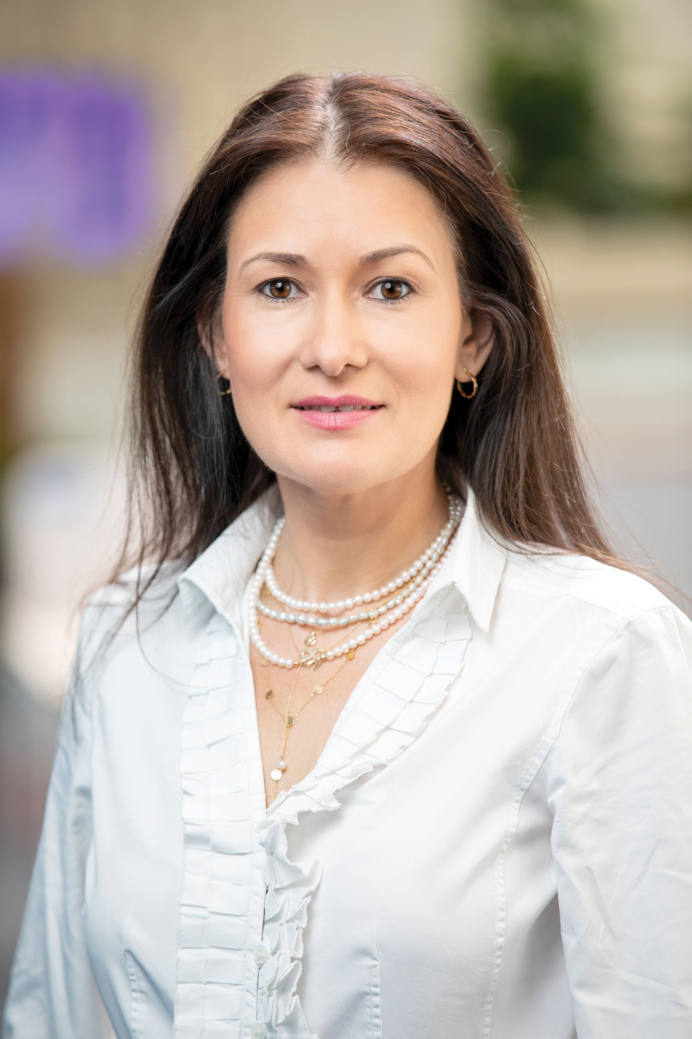 100 Cele mai puternice femei din business. Cecilia Tudor, Managing director Renault South Eastern Europe, Renault Commercial Roumanie
