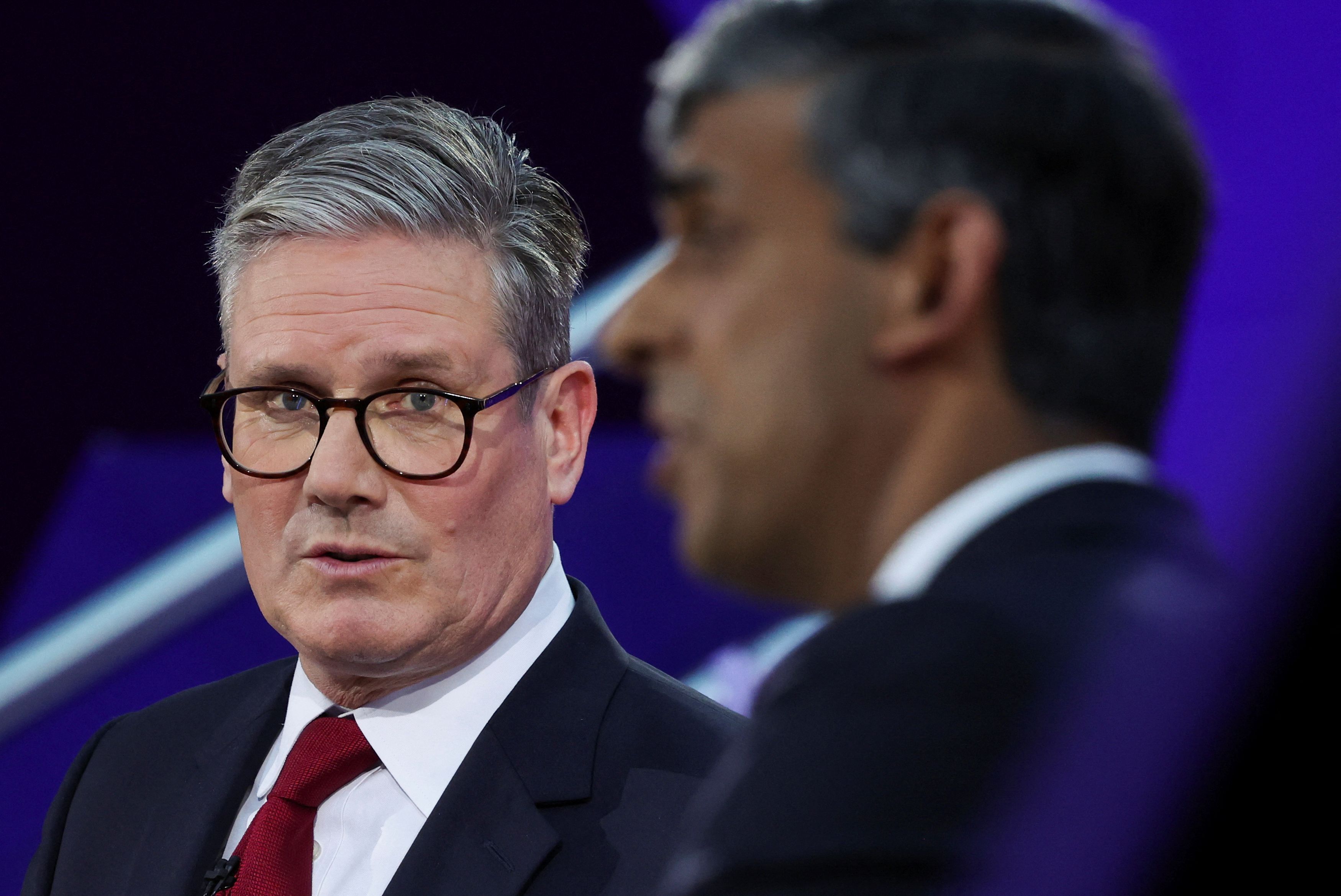După victoria istorică a Laburiștilor, Sir Keir Starmer spune că va schimba Marea Britanie. Dar cine va plăti pentru asta? Problemele moștenite și constrângerile bugetare uriașe ar putea însemna o alegere între impozite mai mari sau reduceri de cheltuieli
