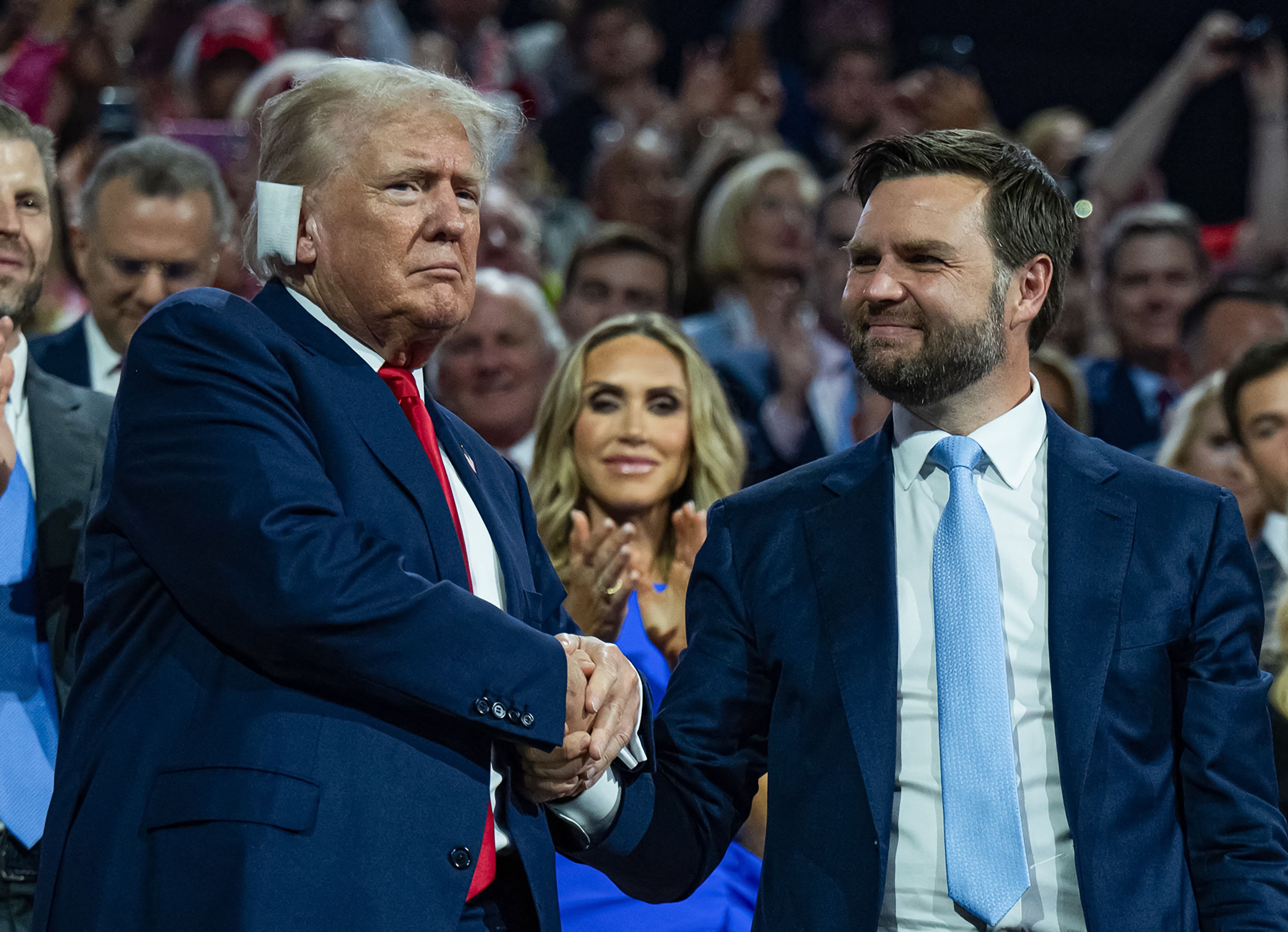 J D Vance, omul lui Trump pentru funcția de vicepreședinte al SUA, proclamă „America pe primul loc”: Senatorul de Ohio declară război companiilor și muncitorilor străini, promițând sprijin total pentru americani
