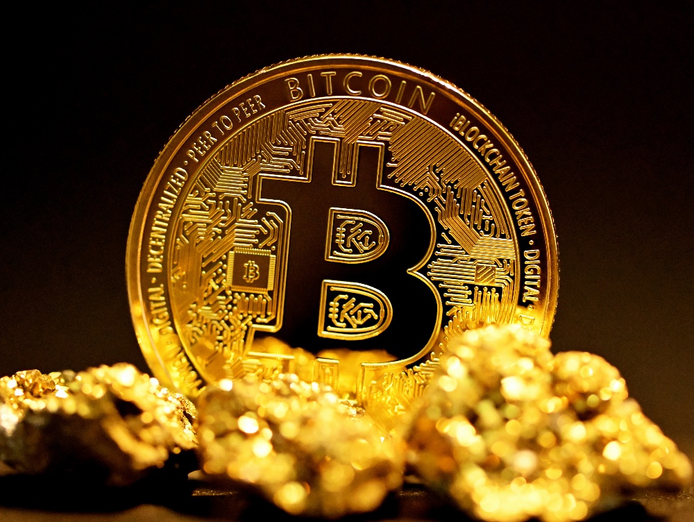 Rusia ar putea folosi criptomonede pentru plățile internaționale în încercarea de a ocoli sancțiunile occidentale. În urmă cu doar doi ani banca centrală dorea interzicerea acestora