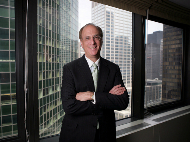 Larry Fink, șeful BlackRock, cel mai mare fond de investiții din lume, se pregătește să facă pasul în spate. Oficialul caută un moștenitor pentru tronul gigantului de 10 mii mld. dolari, după ce nu de mult se revolta împotriva pensionării