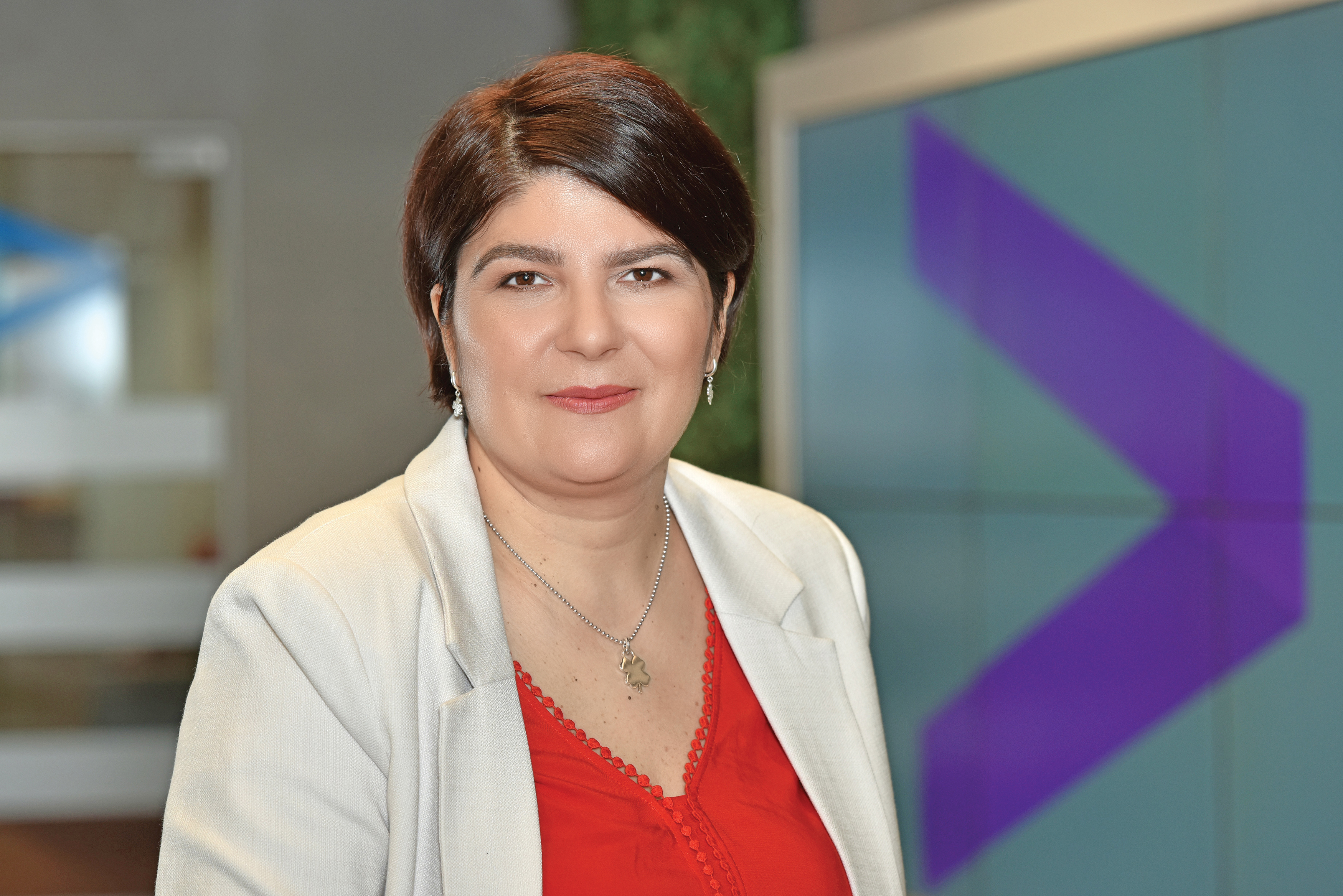 Raluca Burghelea, country managing director, Accenture România: „Este esențial ca fiecare membru al echipei să fie capabil să se conecteze cu colegii săi, să asculte și să fie deschis la comunicare”