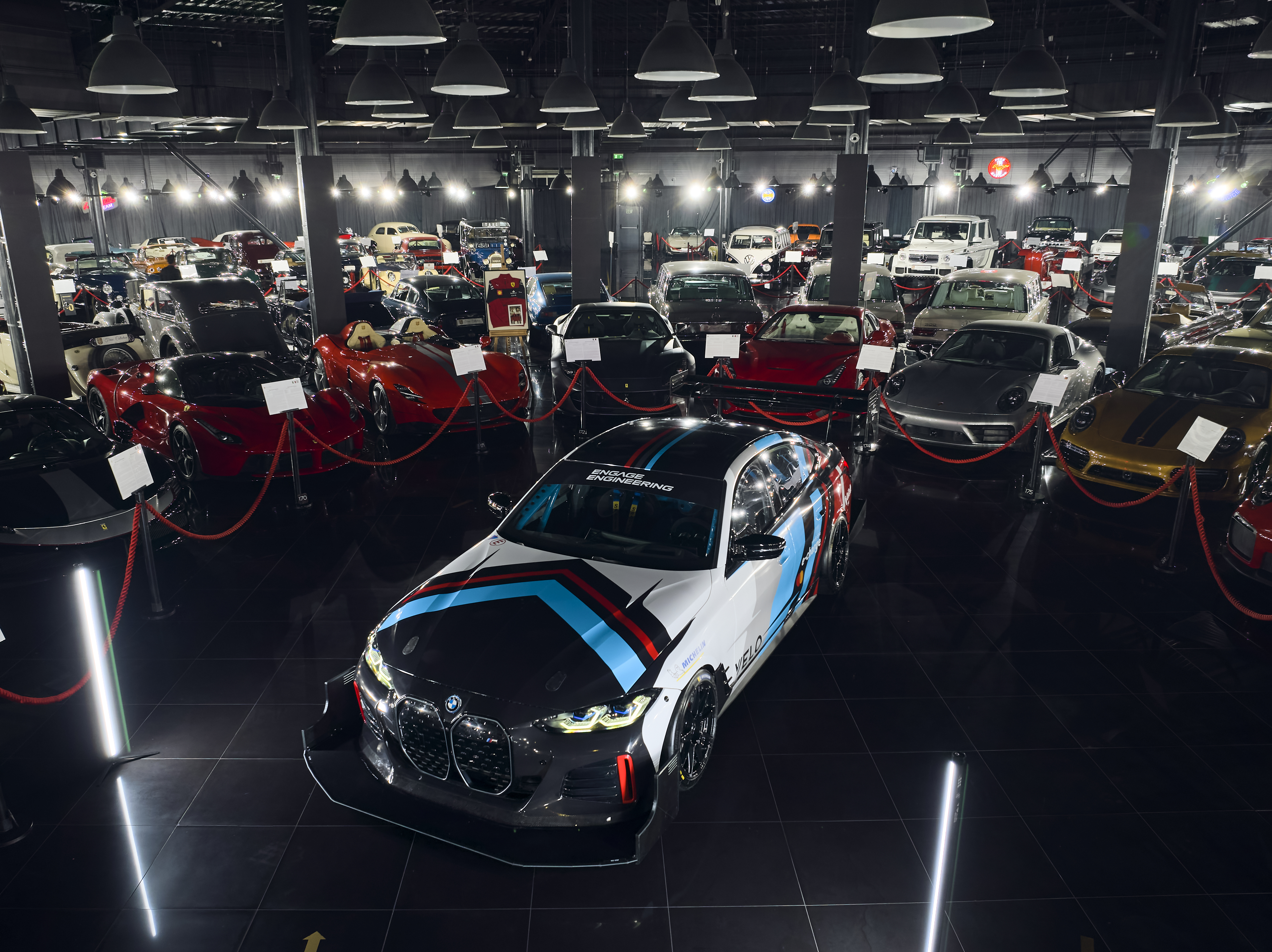 O echipă din România vrea să participe la cursa de la Pikes Peak cu o mașină electrică ce are la bază un BMW i4