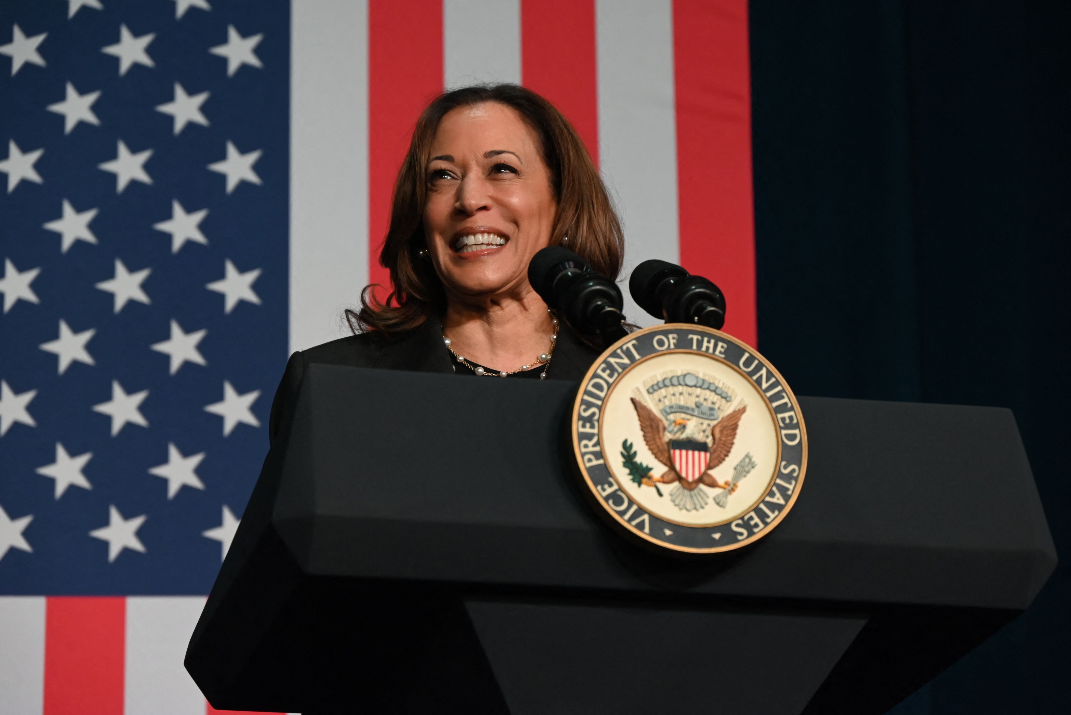 Kamala Harris și-a ales vicepreședintele cu care îl va înfrunta pe Donald Trump: Tom Walz, progresist, actual guvernator al statului Minnesota și fost membru al Gărzii Naționale