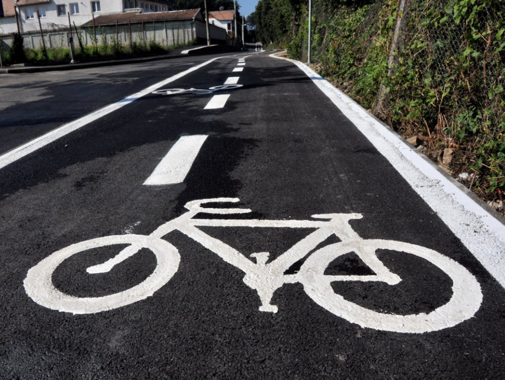 Primăria Petroșani investește 9,6 mil. euro într-o rețea de piste pentru biciclete