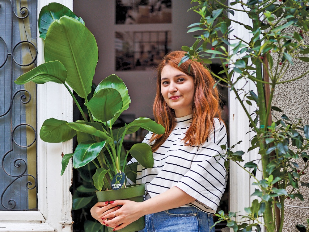 Povestea tinerei care a deschis un nou tip de magazin în România, care în țări precum Olanda sau Belgia e ceva normal. Ea face acum zeci de mii de euro cu proiectul său