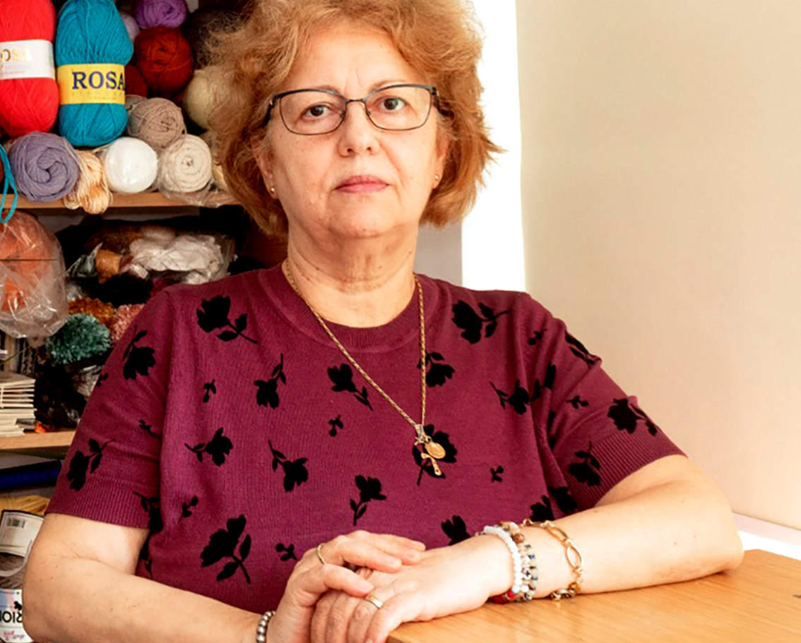 Într-o lume dominată de tehnologie, care ne înconjoară și ne „obligă” să o folosim zilnic, o româncă a construit o afacere prosperă, care te deconectează tocmai de universul digital și atnuează stresul provocat de ritmul alert al vieții