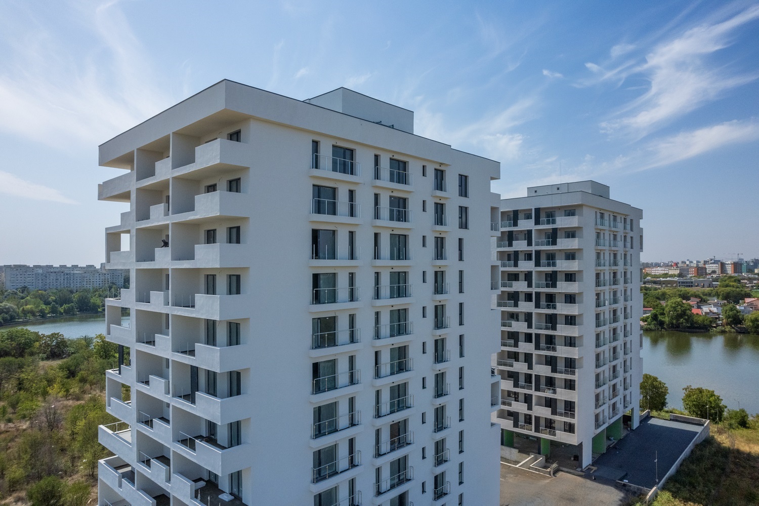 Park Properties a vândut integral apartamentele din primele două blocuri din SunLake Residence, situat pe malul lacului Fundeni, și pregătește demararea lucrărilor la o clădire de 18 etaje