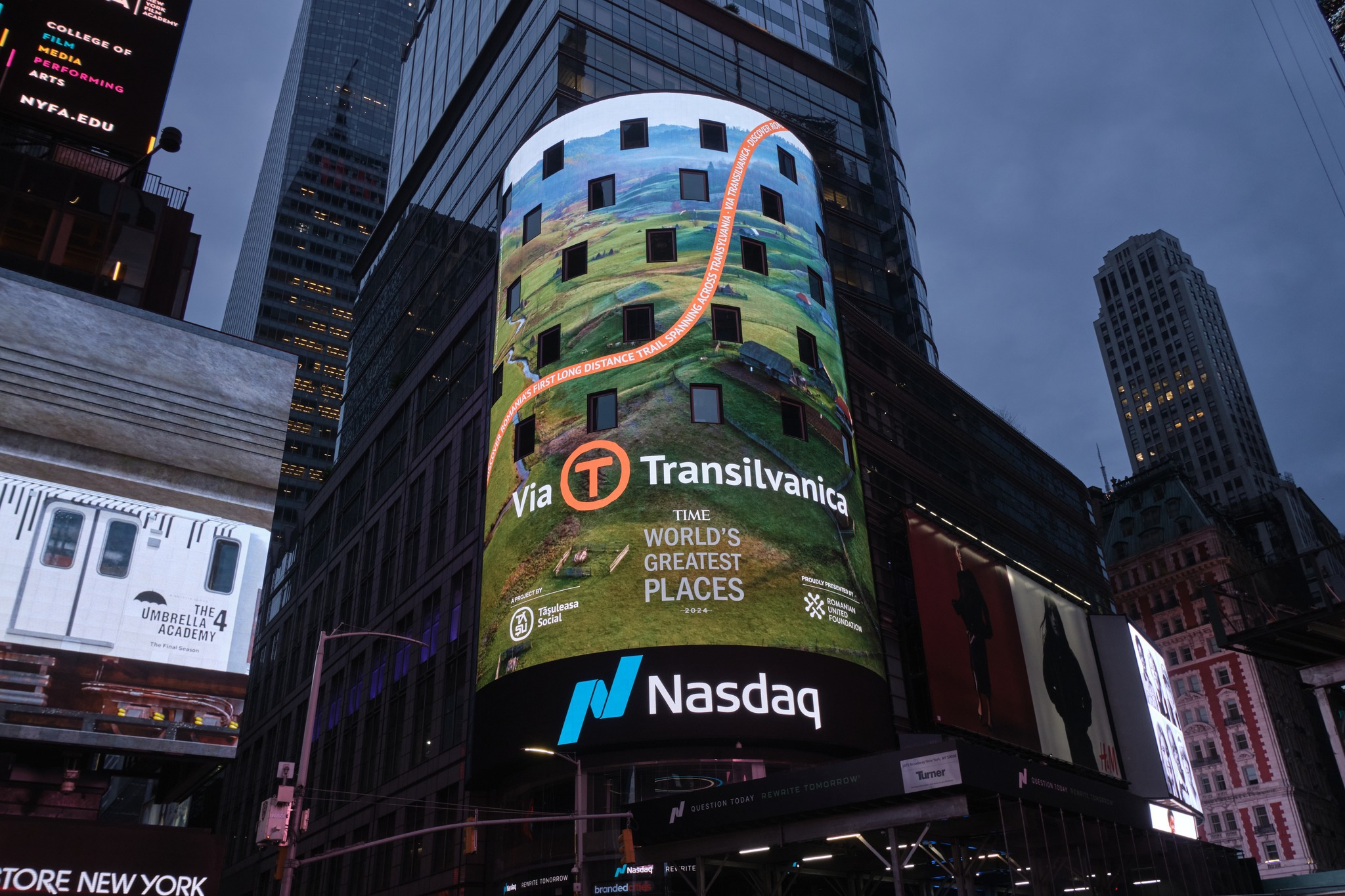Via Transilvanica, aflat în topul celor mai frumoase locuri din lume, a fost promovat în Times Square din New York