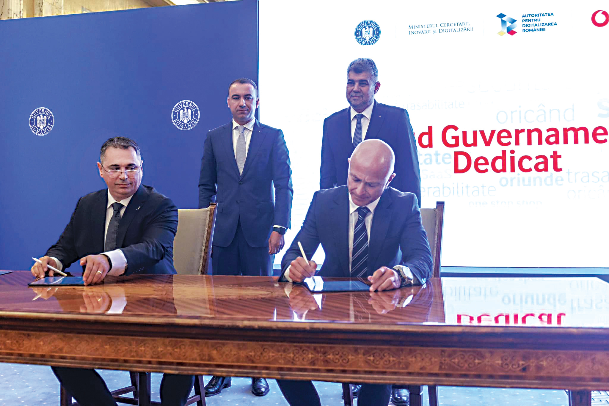 Un consorțiu condus de Vodafone va construi cu 100 mil. euro o parte din platforma de cloud guvernamental. Premierul promite că, pe baza acestui sistem IT, în 2025 cetățenii și companiile vor putea interacționa digital cu instituțiile publice