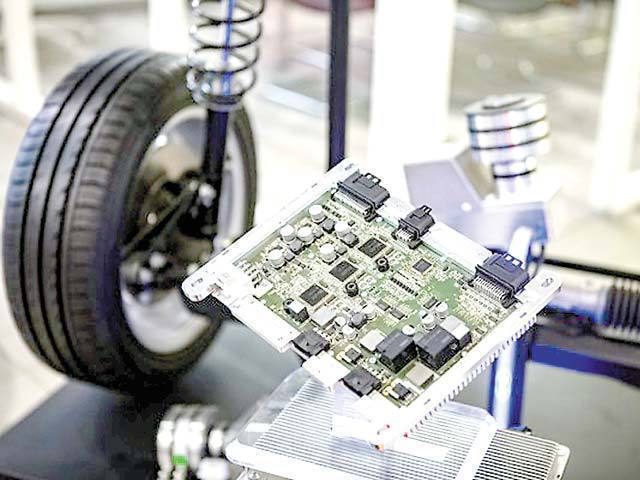Au venit vremuri grele: Presiune tot mai mare pentru companiile care produc componente auto. Grupul german Schaeffler apelează la plecări voluntare în România la nici o săptămână de la fuziunea cu Vitesco. „Până în prezent, nu există un program de disponibilizări stabilit”