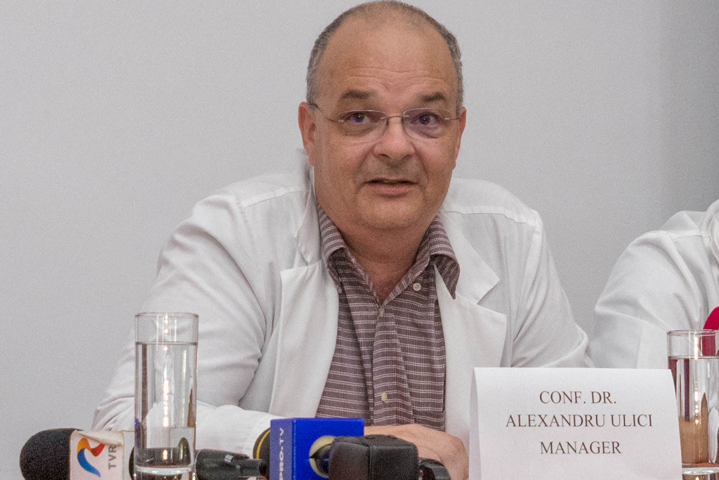 Prof. Dr. Alexandru Ulici, medic primar, manager Spitalul Grigore Alexandrescu: Suntem asaltați de pacienți care vin din spitale universitare din alte orașe, care își declină competenta. E un dezechilibru între ce e în țară și ce e în București