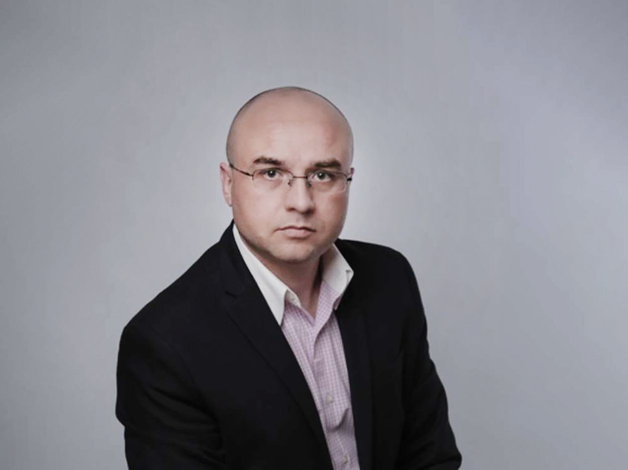 Mihai Mitrică, director Asociația Editorilor din România : Să nu-ți clădești revistă pe nisip!