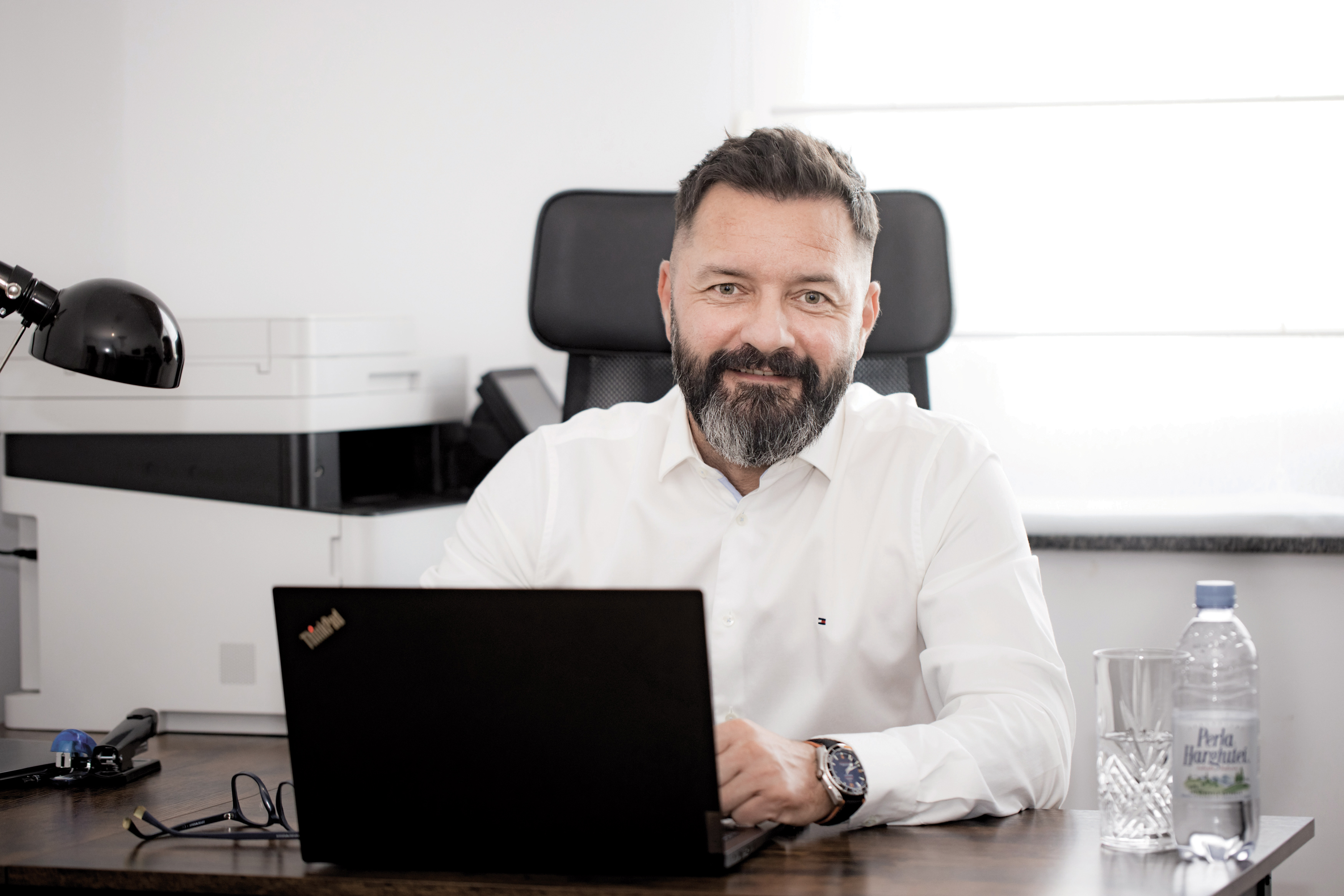Cum să transformi o companie cu istorie în România, înființată pe baza exploatării celei mai dorite resurse de pe pământ, într-o afacere modernă și competitivă