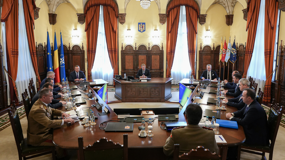 BREAKING NEWS CSAT a constatat că TikTok a influențat alegerile prezidențiale din România: Un candidat a beneficiat de o expunere masivă