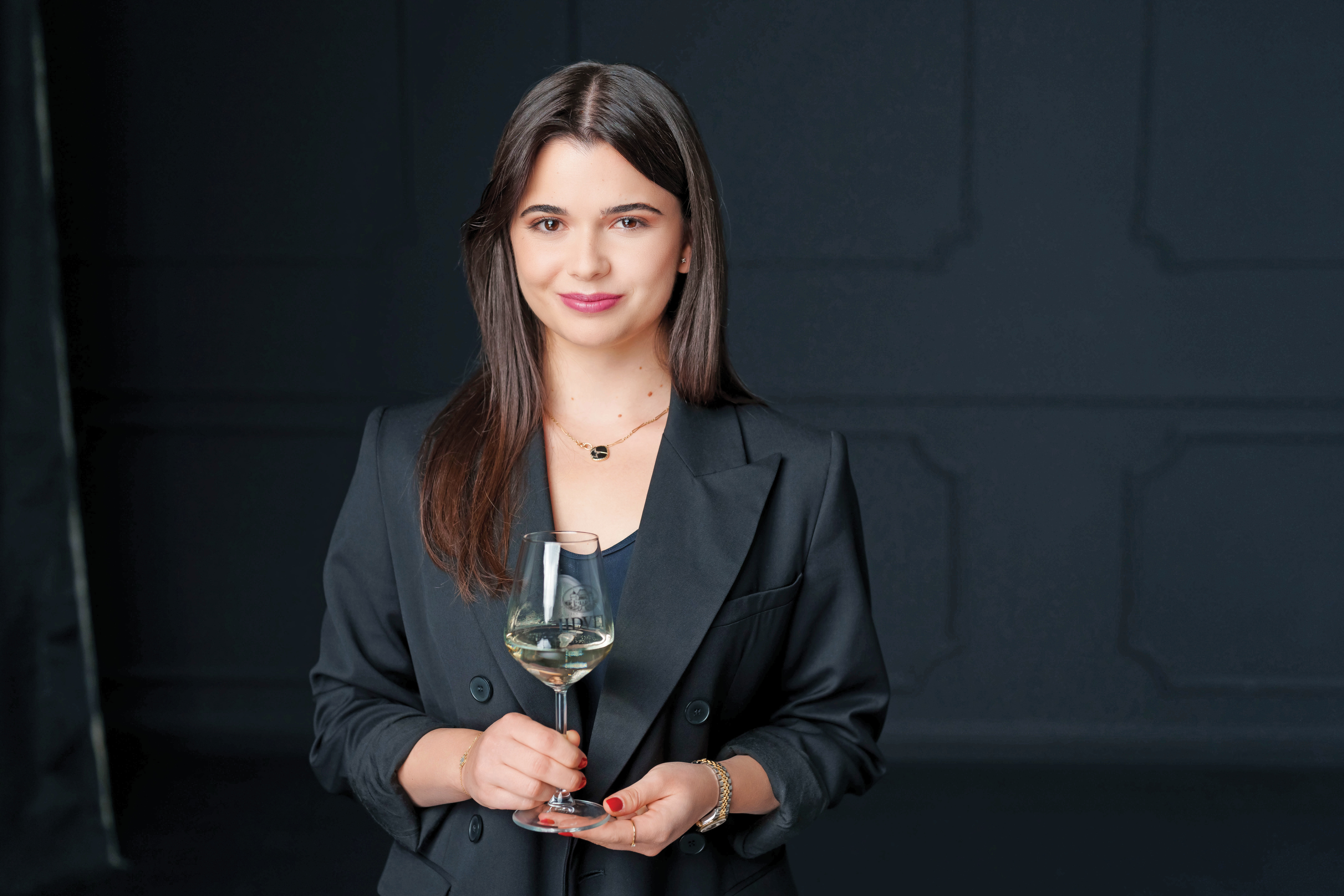 100 tineri manageri de top. Ana Necșulescu, Jidvei: Obiectivul mare al carierei mele este să duc mai departe munca familiei mele și să las, la rândul meu, un business sănătos și puternic pentru generațiile viitoare