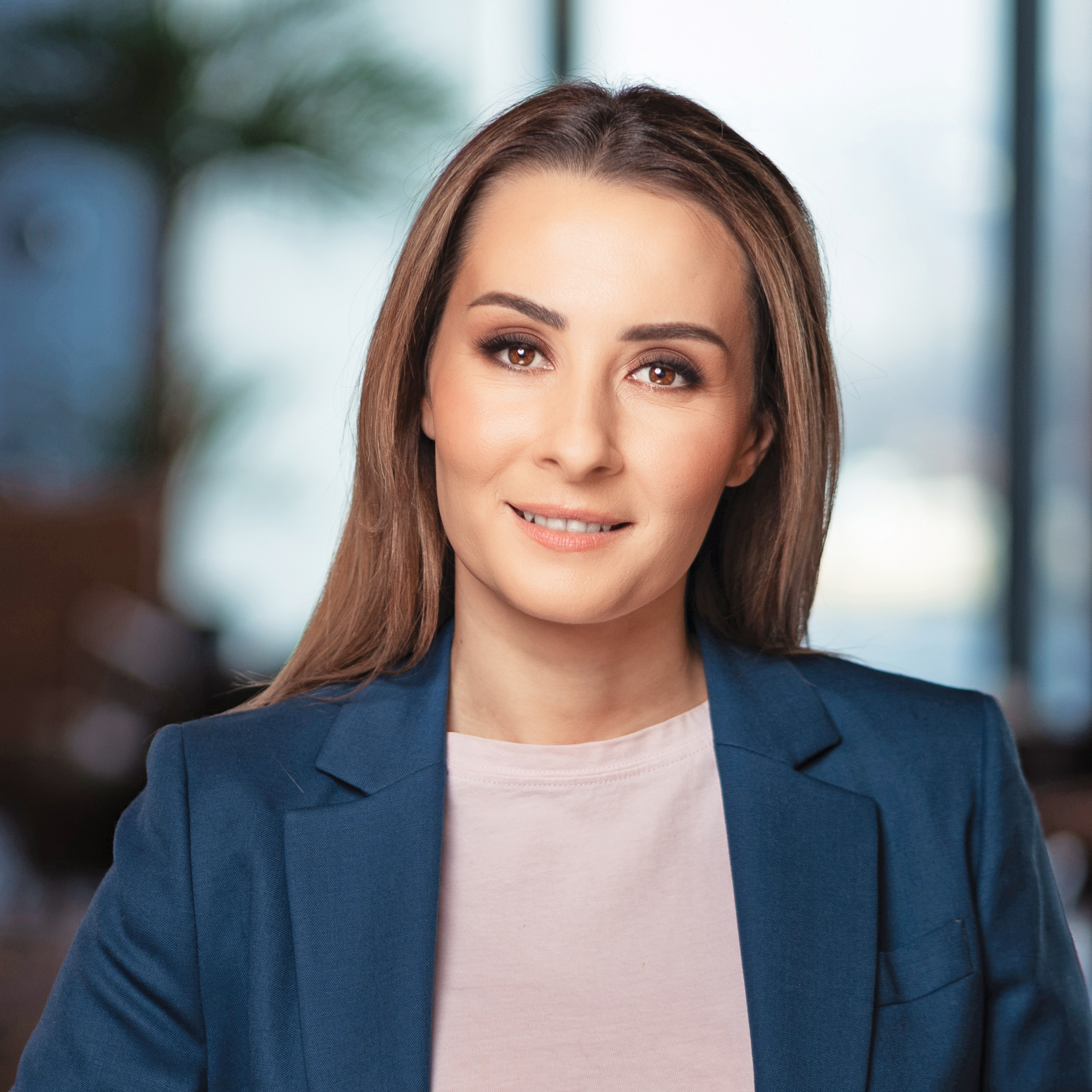100 tineri manageri de top. Andreea Căzănescu, TBF, Orchestra Simfonică București: Cea mai puternică metodă de dezvoltare personală pe care am folosit-o până în prezent a fost să fac lucruri care mă sperie