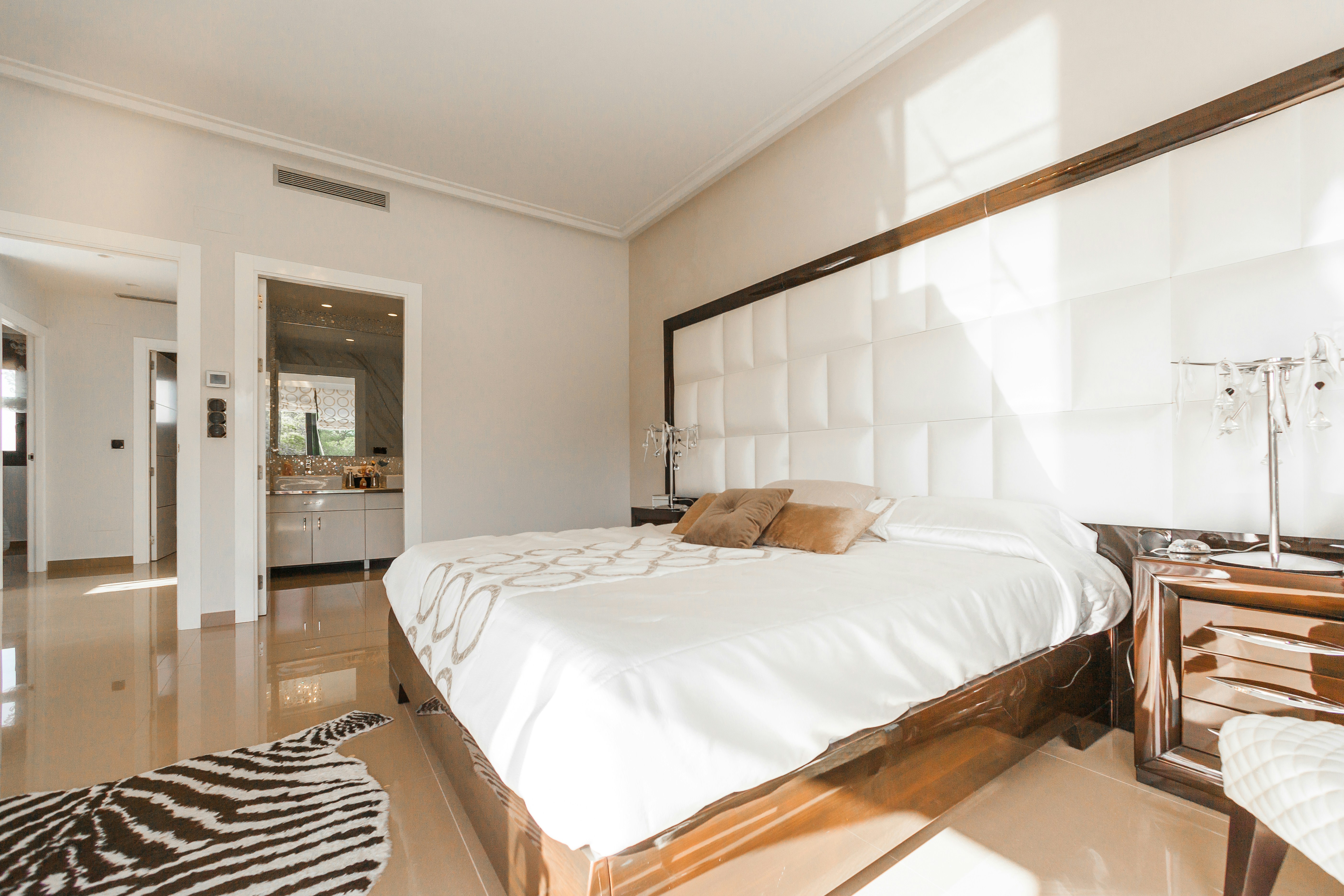 (P) Ce inseamna un apartament decomandat si semidecomandat?