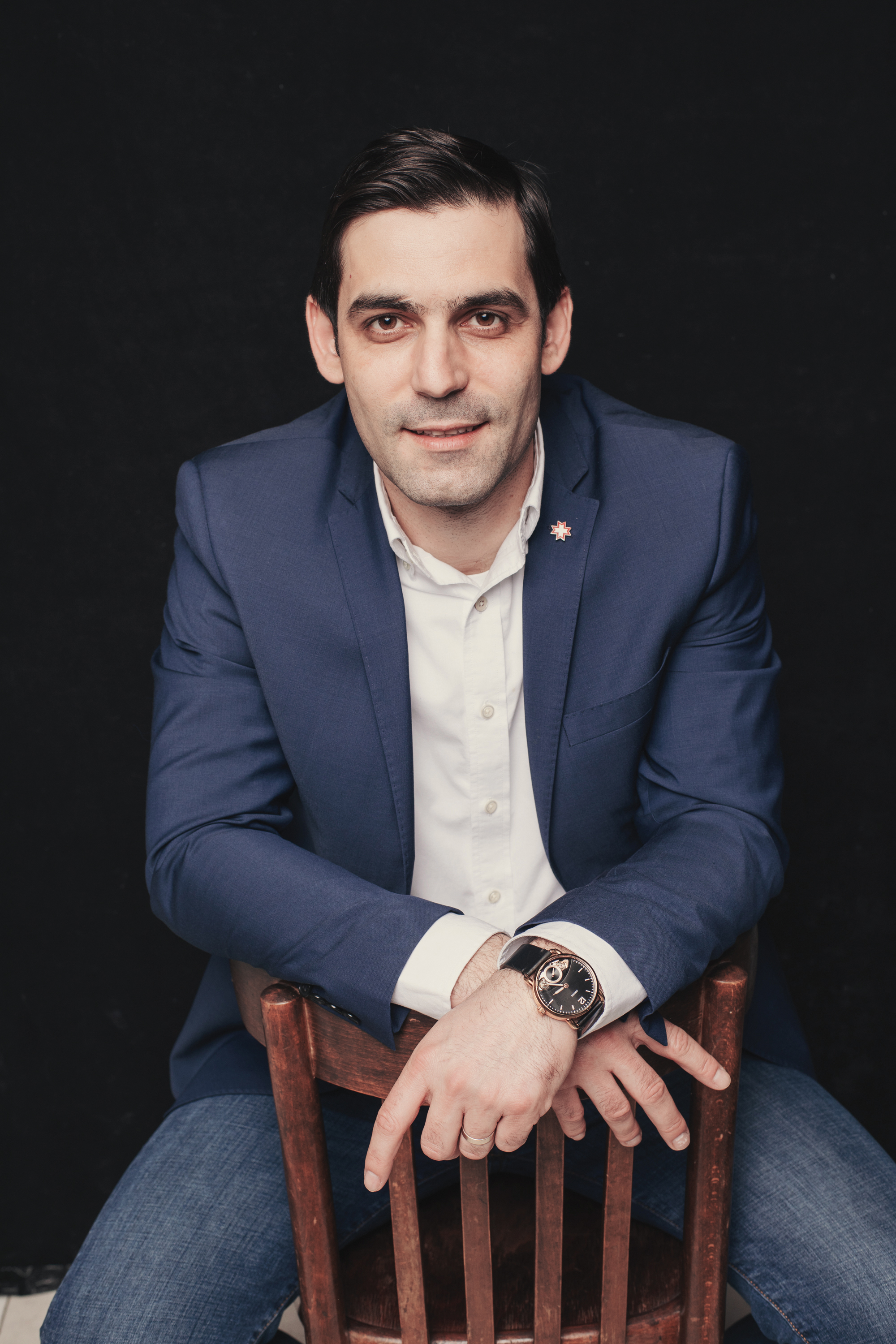 100 tineri manageri de top. Dragoș Comănescu, REGINA MARIA