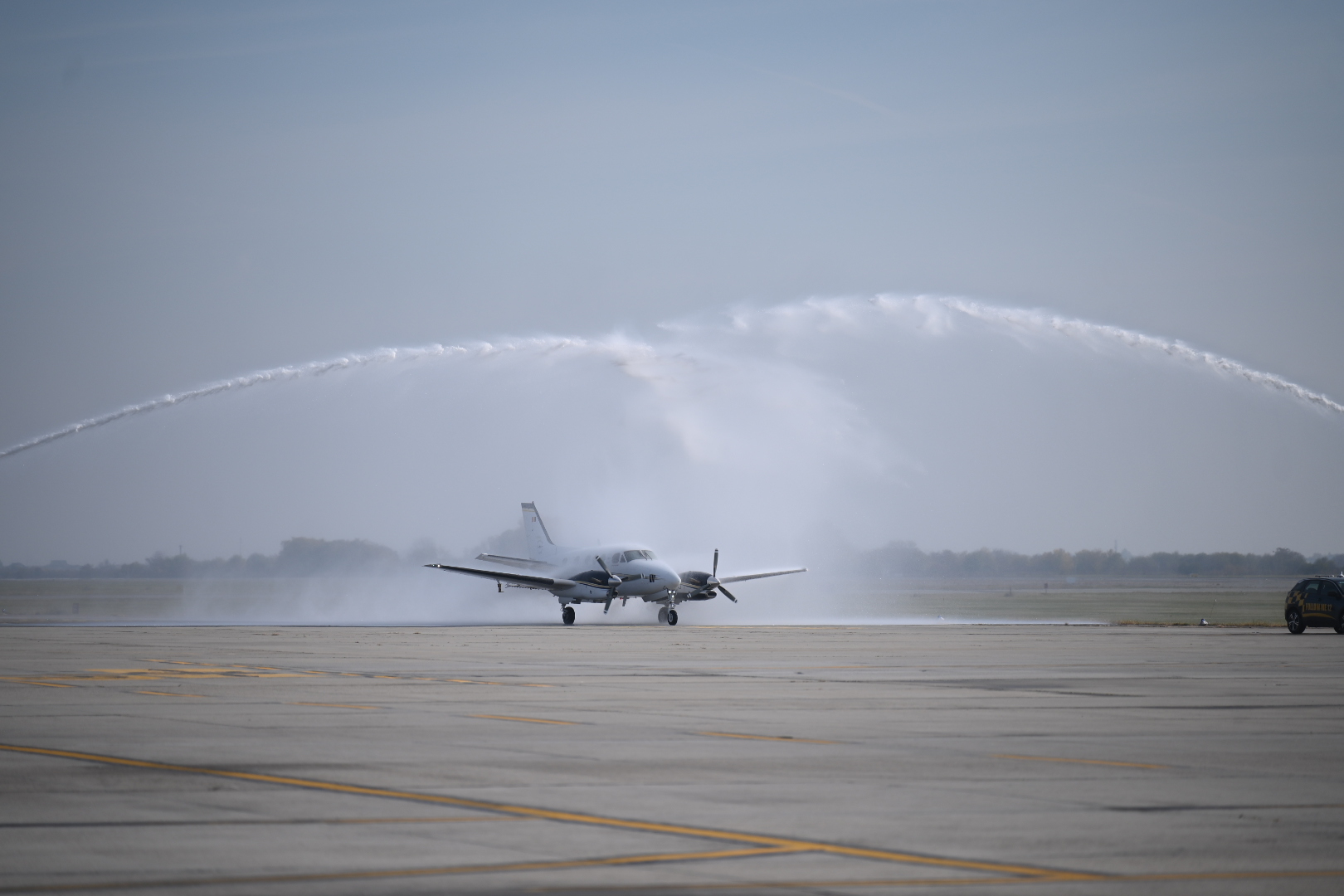O companie românească a cumpărat cu 5 mil. dolari un avion american pentru însămânțarea norilor. În perioade de secetă, nivelul de precipitații ar crește cu 15-20%