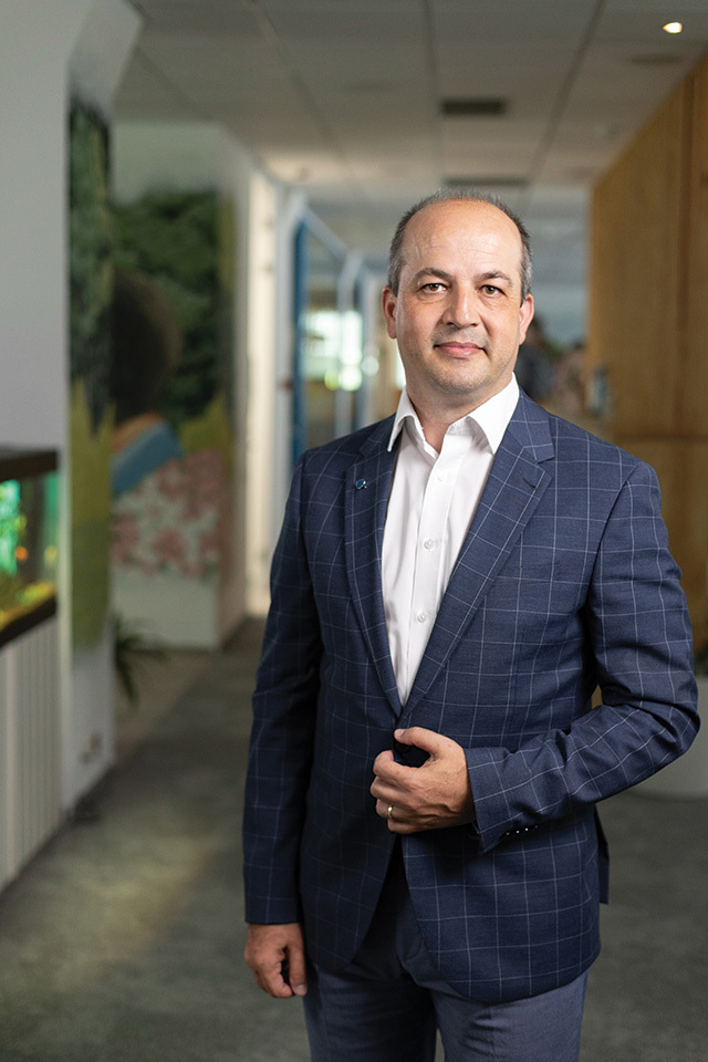 Legea care plafonează dobânzile la creditele de consum intră în vigoare pe 11 noiembrie. Florin Bâlcan, CEO Provident: Costul total va scădea la majoritatea produselor. Vom face clienților eligibili o propunere de refinanțare