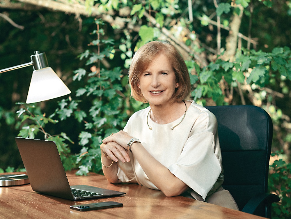 100 Cei mai admirați CEO din România. Gemma Webb, CEO & Președinte, RetuRO SGR