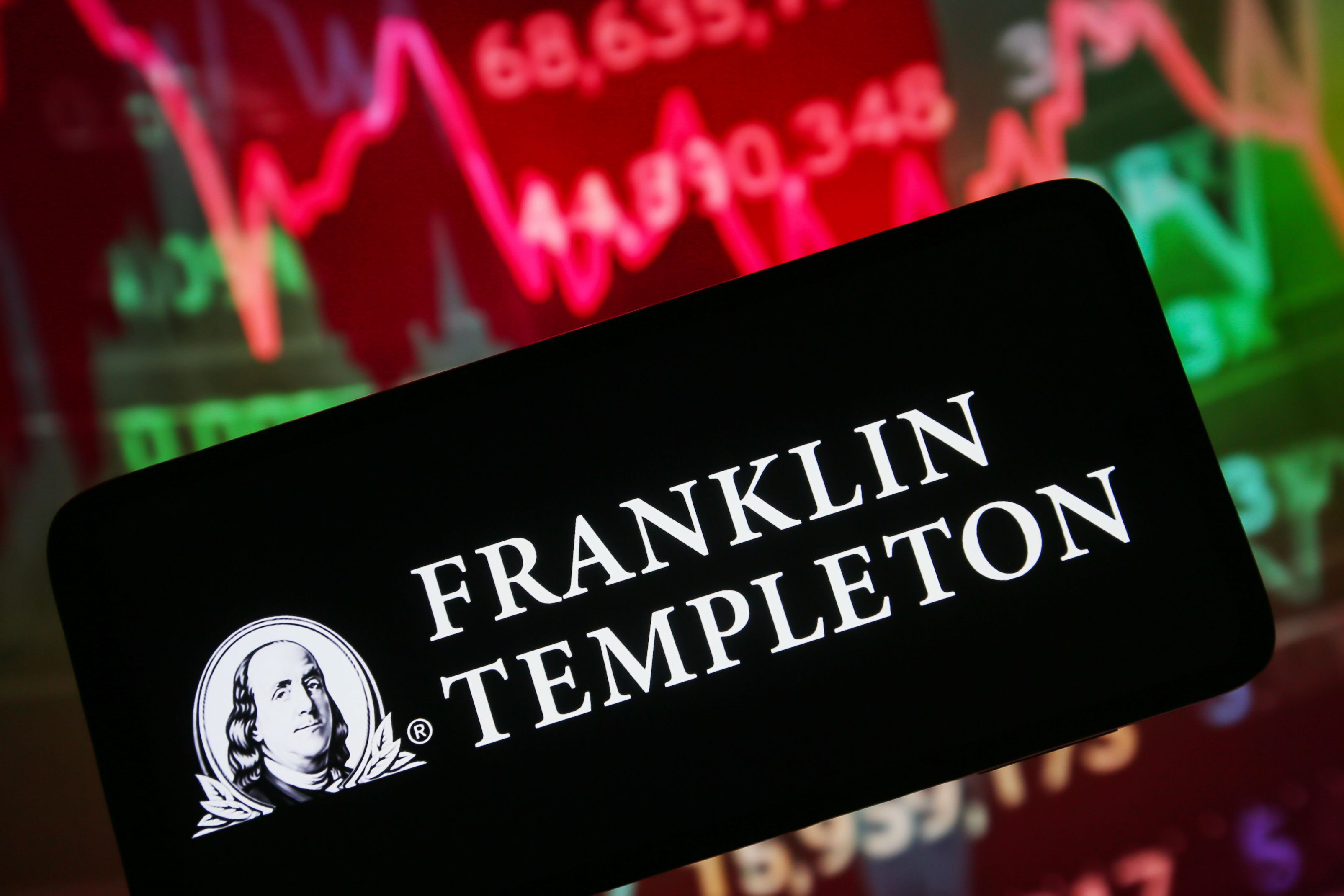 Dezastru la Franklin Templeton: Administratorul Fondului Proprietatea e lovit de probleme legale în SUA, în timp ce clienții retrag peste 30 de miliarde de dolari