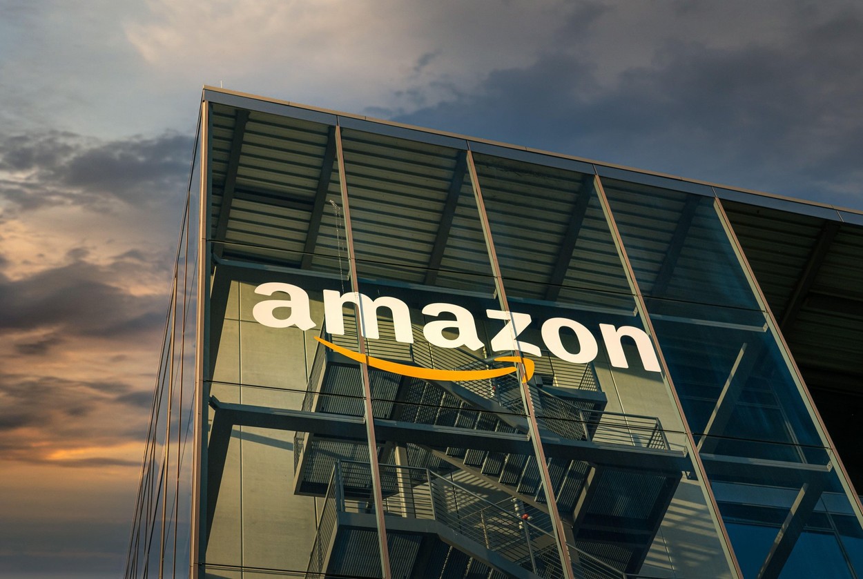 Amazon ar vrea să le dea curierilor ochelari cu realitate augmentată