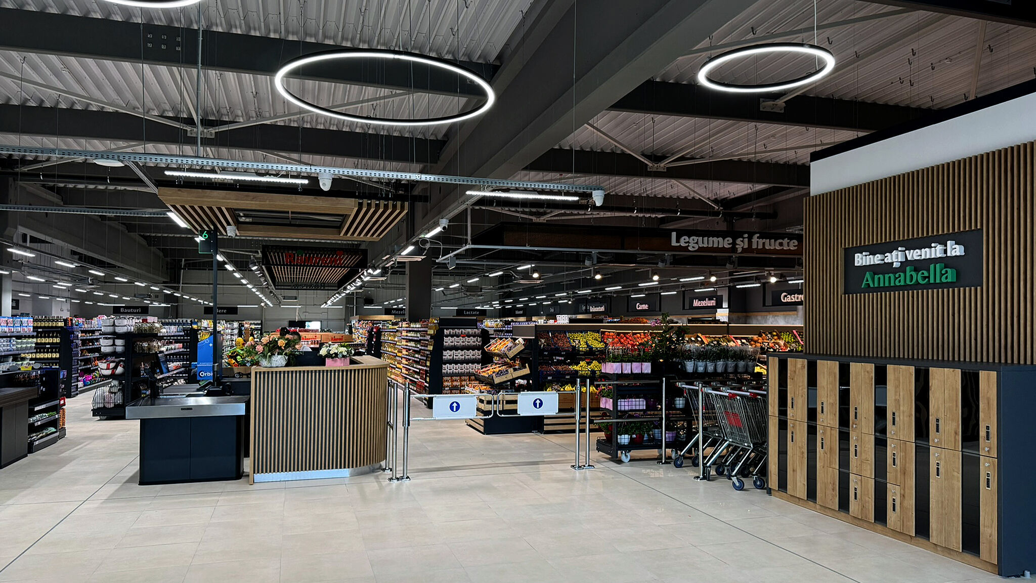 Unul dintre cei mai puternici retaileri autohtoni, rețeaua Annabella din Vâlcea, a deschis 10 magazine în 2024. „În 2025, ne propunem să continuăm în același ritm”