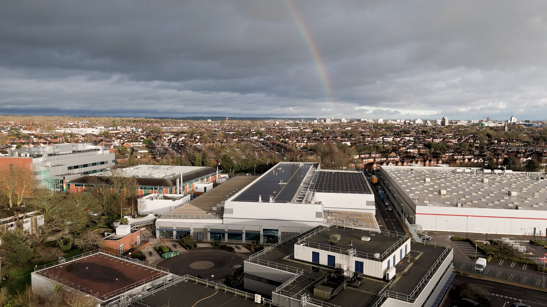 Reportaj. Cum arată centrul de cercetare și dezvoltare al BAT în Southampton, lângă Londra, o investiție de 30 mil. lire sterline
