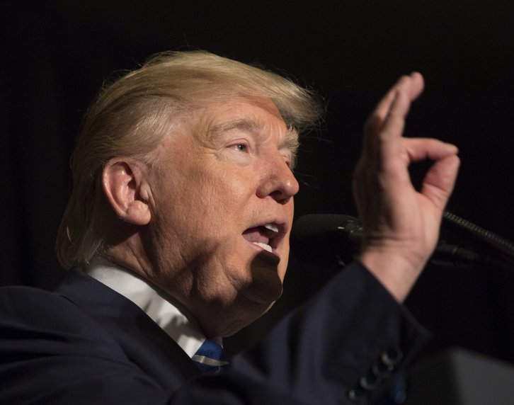 Donald Trump declanșează o nouă eră a investițiilor: Președintele american promite aprobări ultra-rapide, tăieri fiscale masive și un boom economic pentru companiile care sunt dispuse să investească miliarde de dolari în SUA