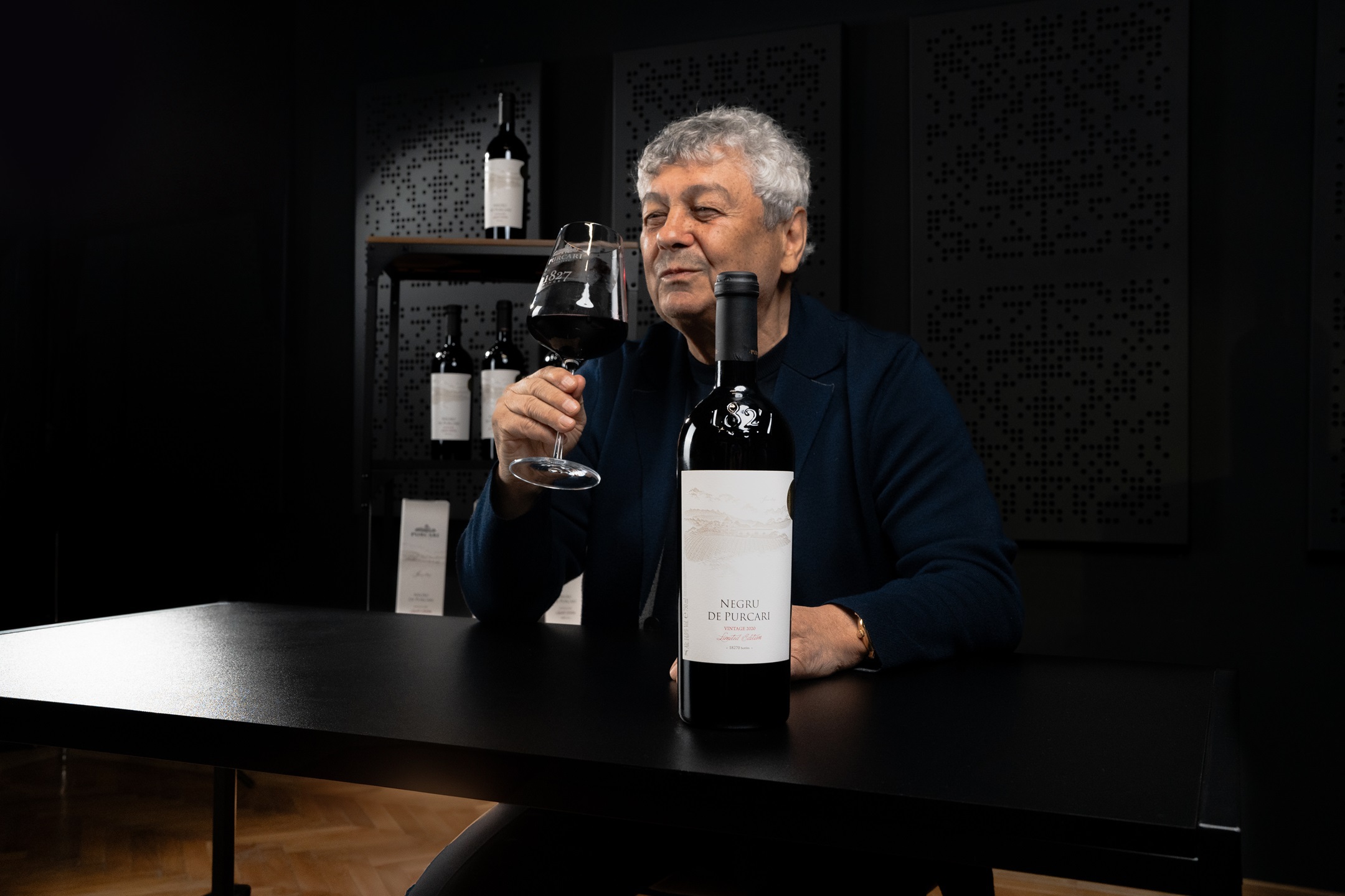 Bursă. Antrenorul Mircea Lucescu a devenit ambasador și acționar minoritar al producătorului de vinuri Purcari