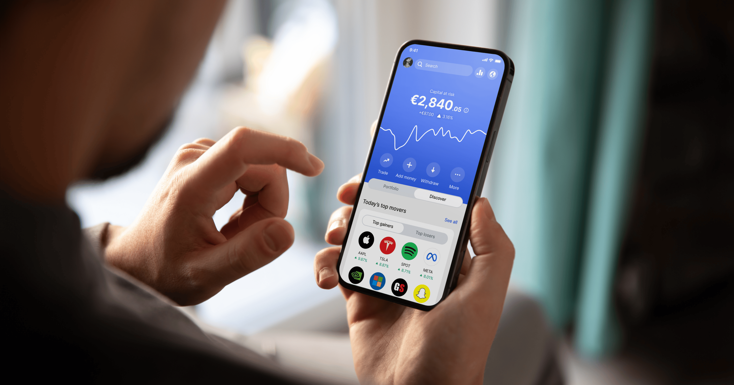 Fabrica de milionari: Revolut a creat averi pe bandă după ce angajații și primii investitori ai fintech-ului au vândut acțiuni în valoare de aproape 1 miliard de dolari de la începutul lunii august