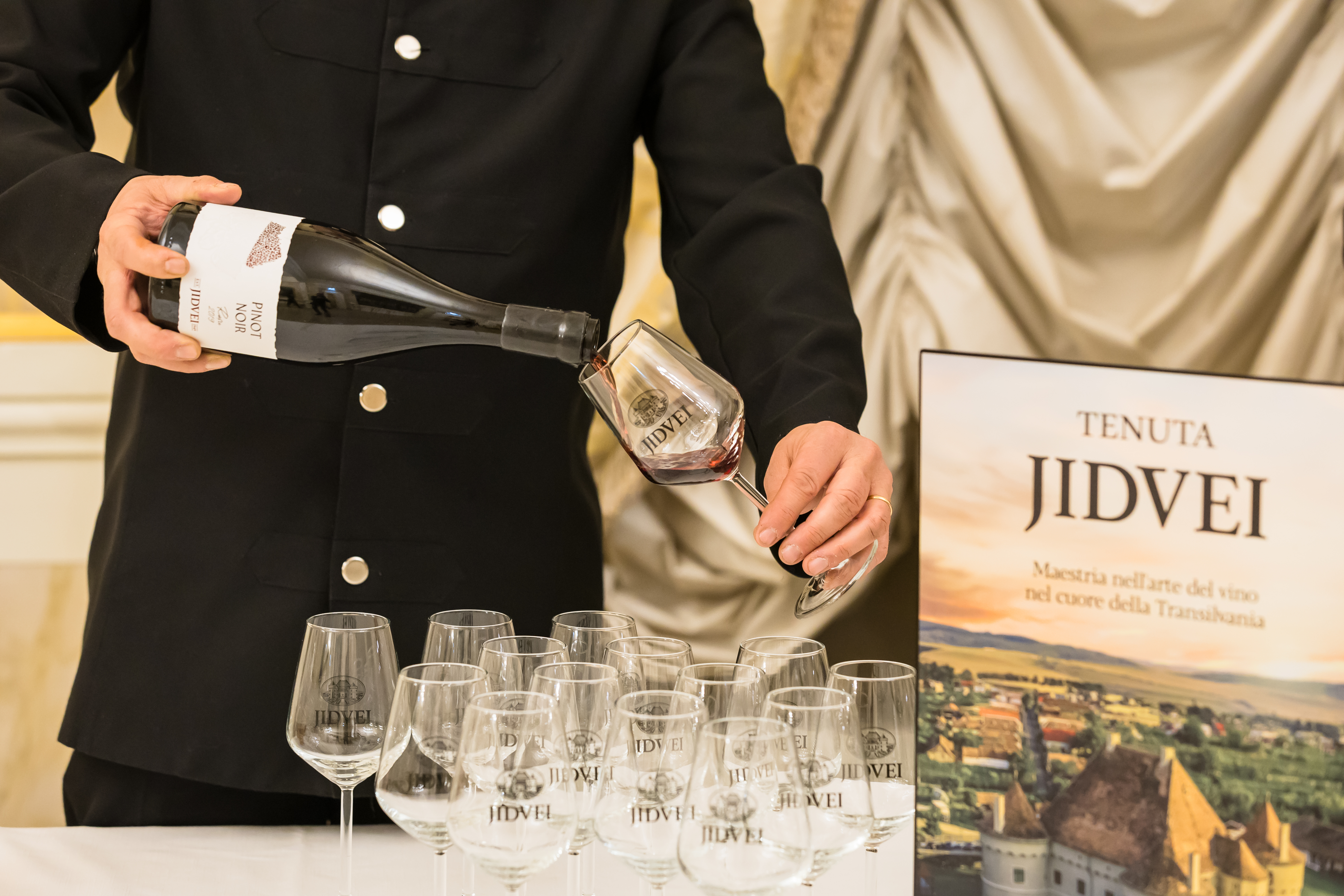 Jidvei, vinul oficial al unora dintre cele mai importante evenimente din Europa dedicate Zilei Naționale a României