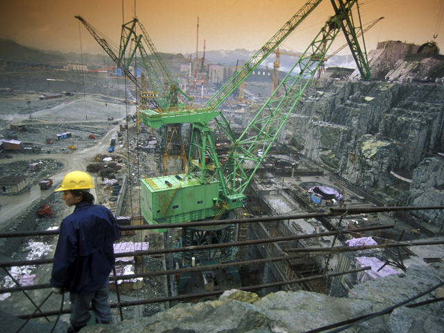 O noua tranzacție istorică se ridică la orizont: Giganții minieri Rio Tinto și Glencore negociază o fuzionare care ar putea transforma peisajul pieței energetice globale