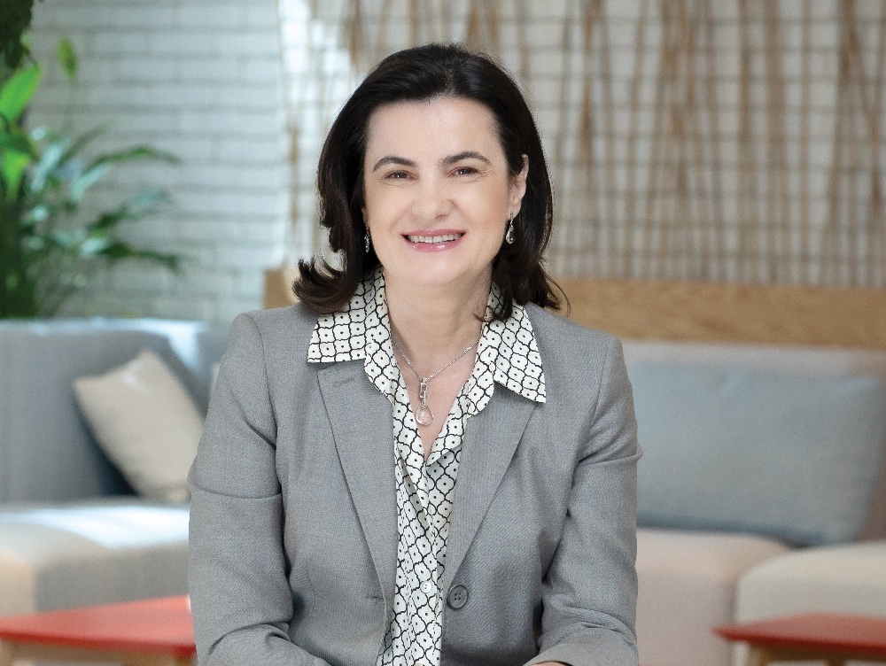 Povestea femeii ce conduce una dintre cele mai puternice bănci din România de mai bine de 20 de ani