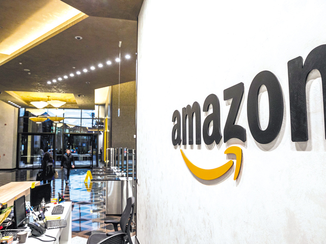 Amazon preia controlul creativ al francizei James Bond