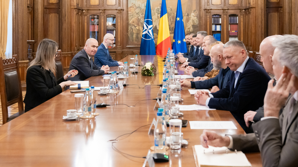 Principalele organizații ale mediului de afaceri la întâlnirea cu președintele interimar Ilie Bolojan: Absorbția fondurilor europene și a celor din PNRR rămân esențiale în păstrarea echilibrelor fiscal-bugetare
