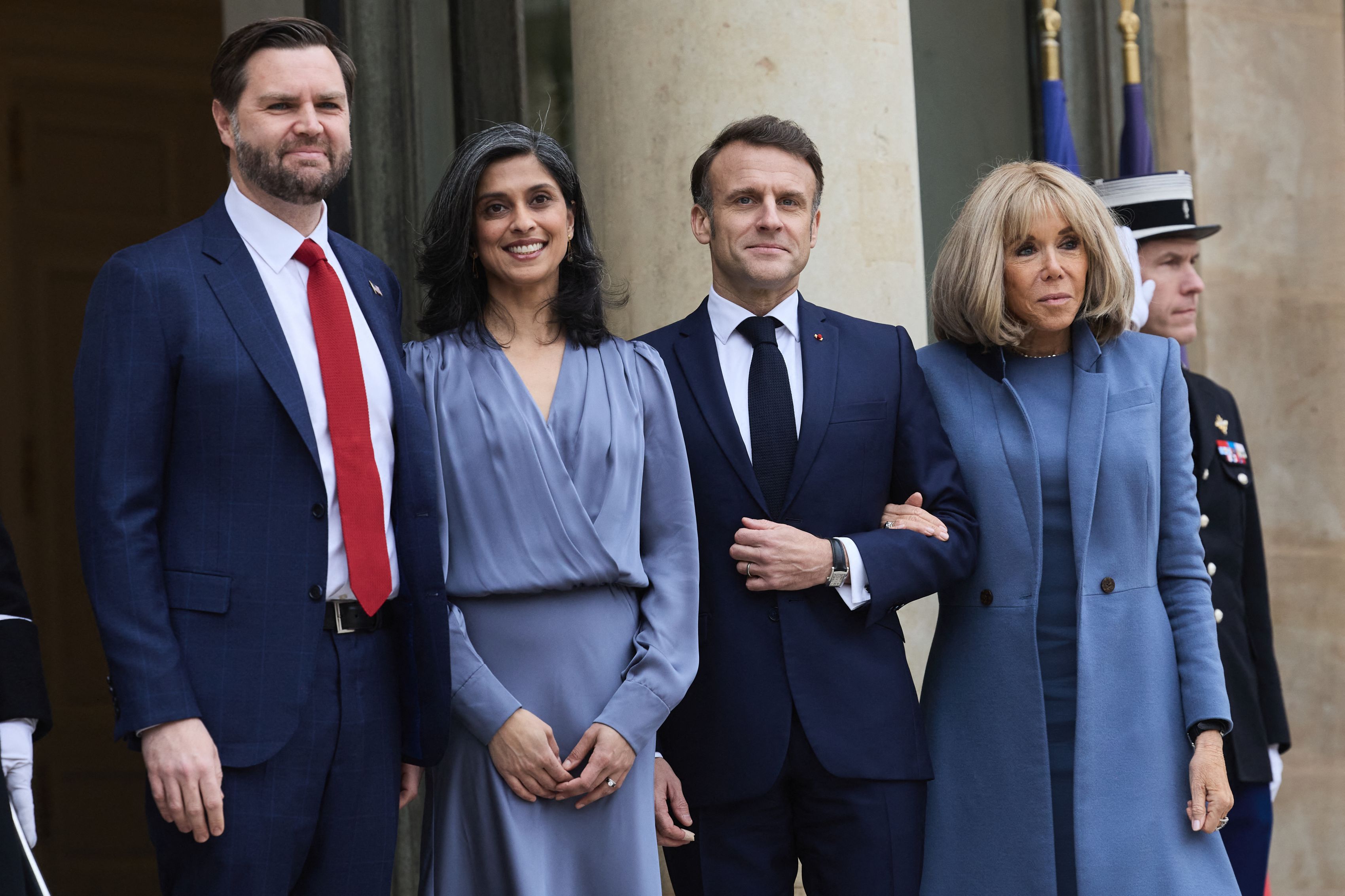 Europa, zguduită de Trump cu privire la negocierile de pace cu Rusia în Ucraina. Aliații UE se tem că vor trebui să plătească pentru securitatea postbelică, deși au fost excluși de la negocieri, în timp ce oficialii se îndreaptă spre Conferința de Securitate de la München