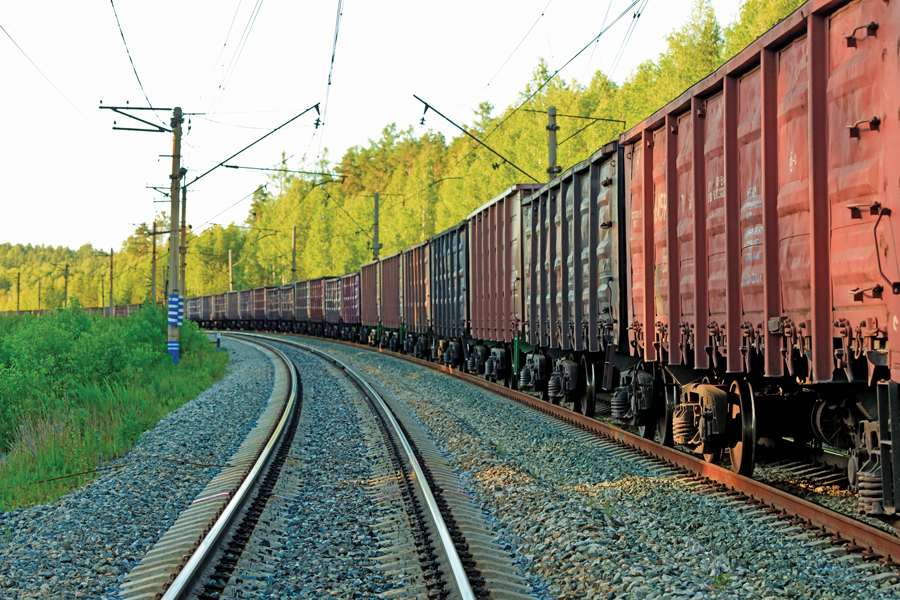Modernizarea și extinderea transportului feroviar de marfă au un rol principal în planurile de dezvoltare economică ale Poloniei și Ungariei