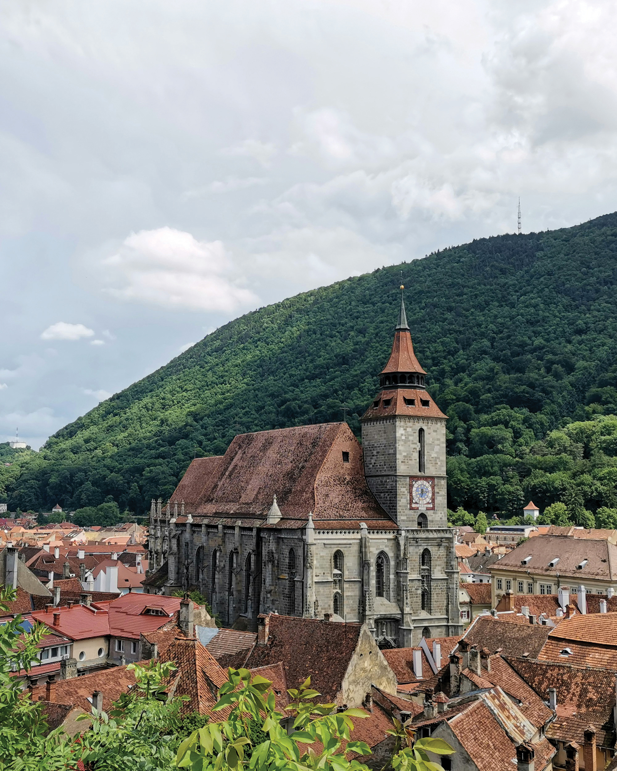 România atrage mai mulți turiști în ianuarie 2025 față de anul trecut