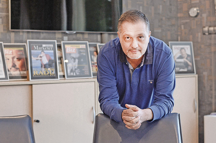 Flaro Holding, controlat de omul de afaceri Octavian Radu, preia peste 50% din acțiunile Relee Mediaș și mută producția fabricii Flaro din Sibiu la Mediaș și Dumbrăveni