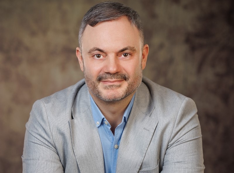 Lanțul de cofetării Dulcinella vrea să investească 3 mil. euro pentru a-și crește prezența pe platformele B2B și anunță un parteneriat cu platforma Bocado, dedicată aprovizionării HoReCa. În 2025, compania mizează pe afaceri totale de 10 mil. euro, plus 30% an/an