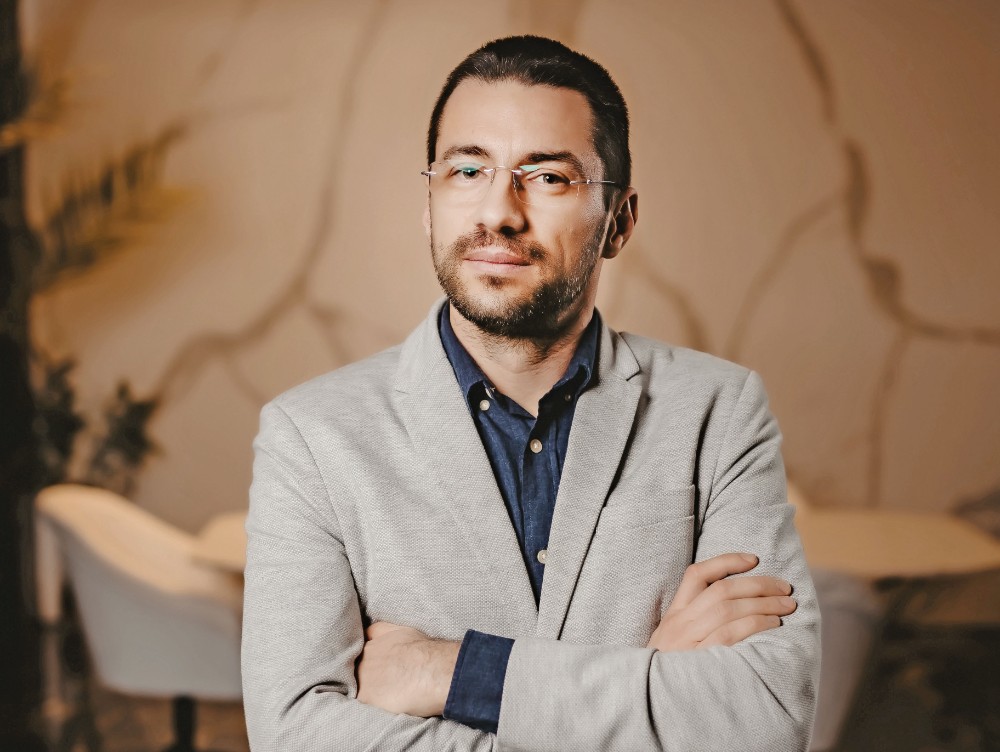 Povestea tânărului care a construit unul dintre cele mai impresionante locuri de distracție din țara noastră, pe care vrea să îl transforme într-un „Disneyland românesc”, după 20 de ani de muncă și aproape 50 de milioane de euro investiți