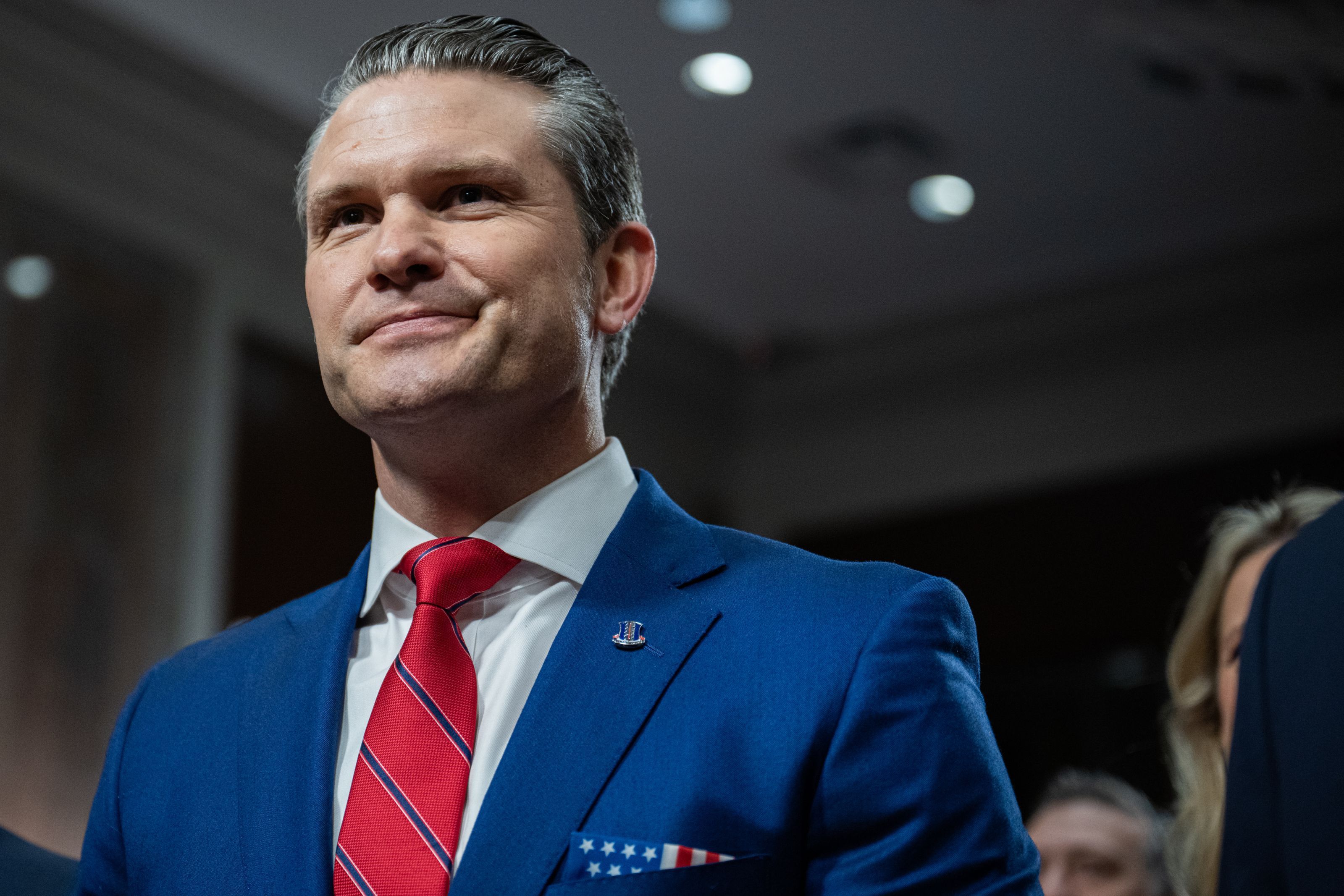 Trump l-ar putea demite pe secretarul Apărării, Pete Hegseth, din cauza haosului creat la Pentagon. „Este greu de crezut că va mai rămâne mult timp în funcție”