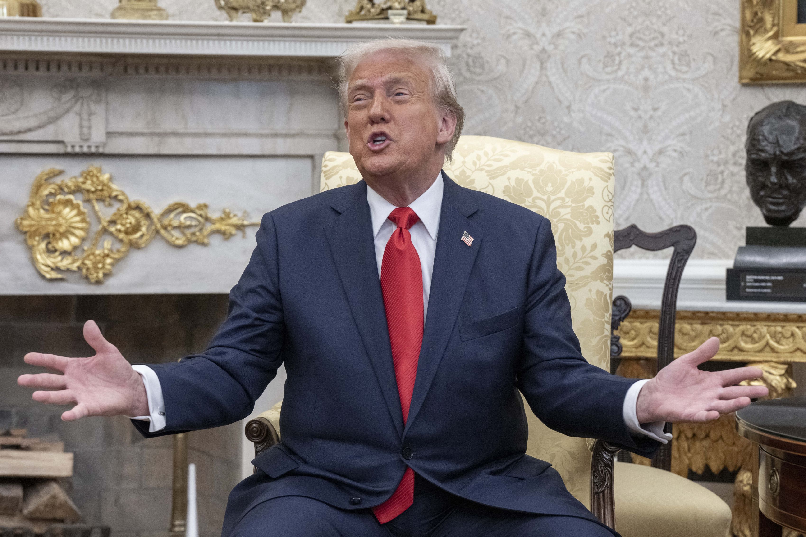Schimbare la 180 de grade: După ce ieri Donald Trump l-a numit „ratat” pe Jerome Powel, șeful Fed, și au apărut zvonuri că președintele SUA caută să îl concedieze, șeful de la Casa Albă s-a răzgândit și spune că nu are nicio intenție în această privință