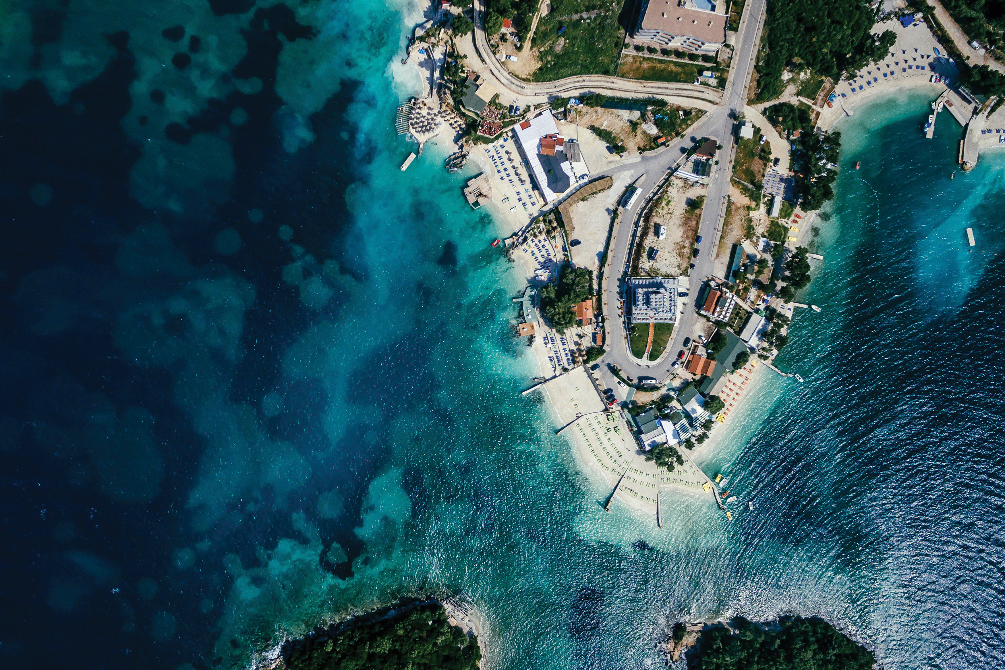 Care este țara care se transformă în noul star al turismului, devenind o alternativă pentru Croația sau chiar pentru Grecia. Oferă atât munte, cât și mare, iar prețurile sunt pentru toate buzunarele