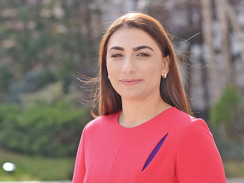 „E absolut esențial să îți prețuiești libertatea. Să muncești din libertate, să trăiești din libertate, să construiești din libertate”