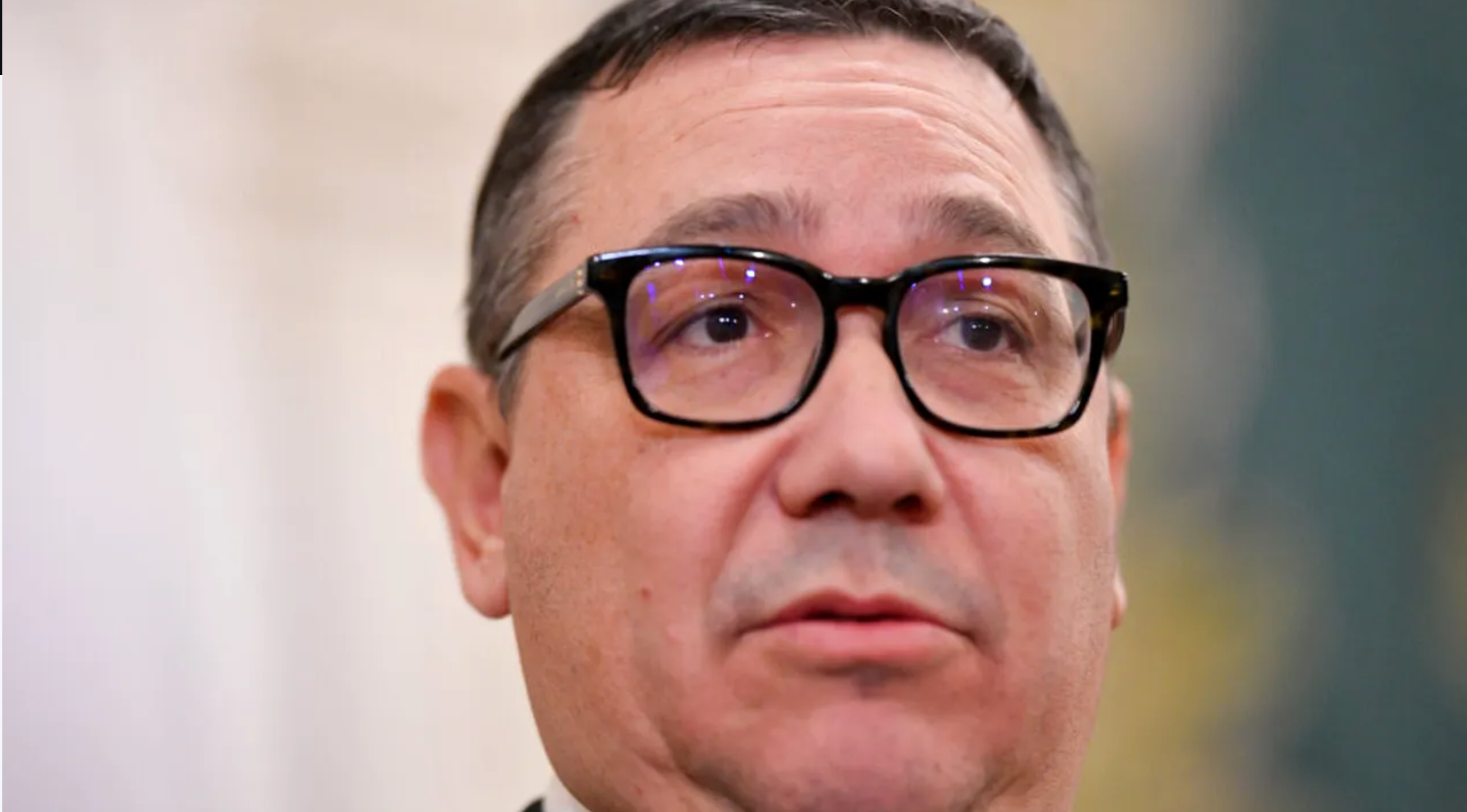 A fost depusă o plângere penală pentru trădare și omor calificat pe numele lui Victor Ponta